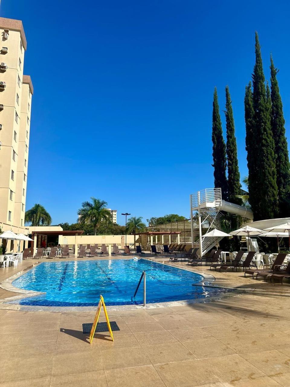 Caldas Novas - Prive Das Thermas II - Apto 3 Quartos - Parque Aquaticoアパートホテル エクステリア 写真